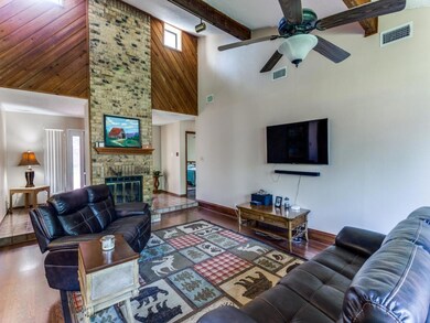 816 Lee Ct, Azle, TX 76020 - photo 6