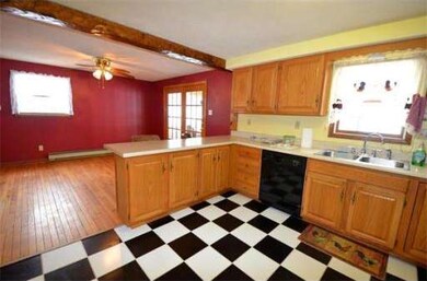 138 Main St, Orange, MA 01364 - photo 4