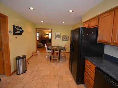 267 N 15th Ave, Beech Grove, IN 46107 - photo 5