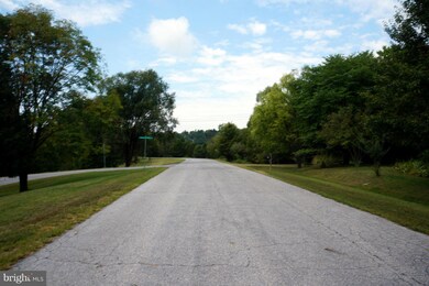 171 Pointfield Dr, Harpers Ferry, WV 25425 - photo 4