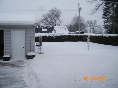 1214 Greenway St, La Porte, IN 46350 - photo 2