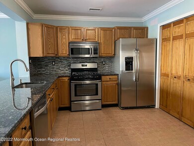 52 Madison Ct, Tinton Falls, NJ 07712 - photo 5