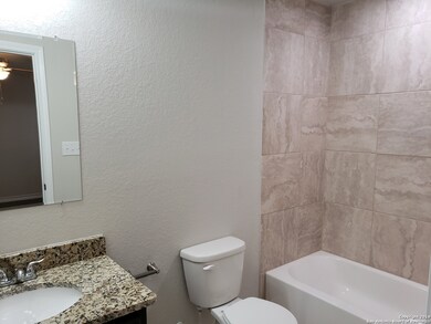 16905 Showdown Path unit 4, Selma, TX 78154 - photo 7