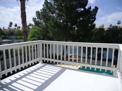 w balcony1