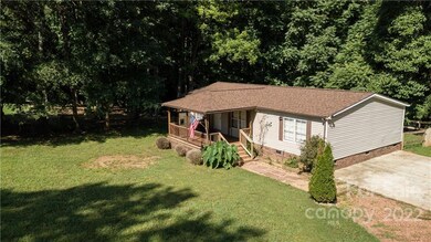 141 Sweetwater Dr unit 11, Statesville, NC 28625 - photo 3