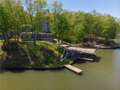 8236 E Twin Oaks Dr, Effingham, IL 62401 - photo 2