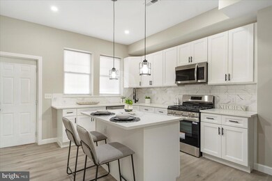 442 N Luzerne Ave, Baltimore, MD 21224 - photo 6