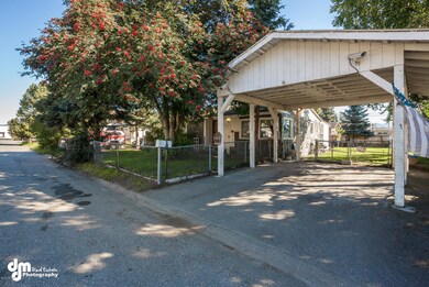 Exterior - Street View 20160831-DW-2259-