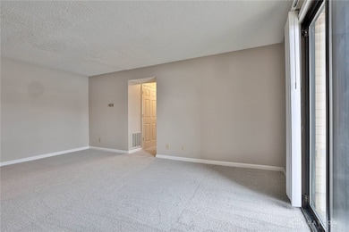 3891 Mack Rd unit 128, Fairfield, OH 45014 - photo 7