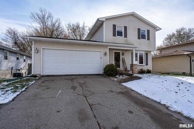 2431 W 57th St, Davenport, IA 52806 - photo 2