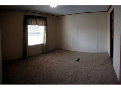 357 Woodlyn Rd, Johnson City, TN 37601 - photo 5