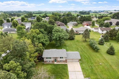 540 4th St E, Wanamingo, MN 55983 - photo 4