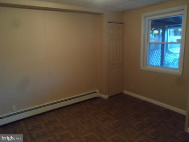 656 W Brookdale St, Allentown, PA 18103 - photo 4