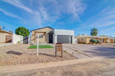 8047 N 11th St, Phoenix, AZ 85020 - photo 5