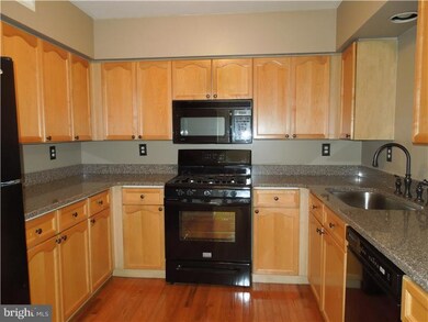 114 Arden Ct, Harleysville, PA 19438 - photo 2