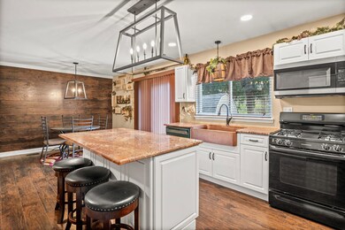 3S260 Birchwood Dr, Warrenville, IL 60555 - photo 6