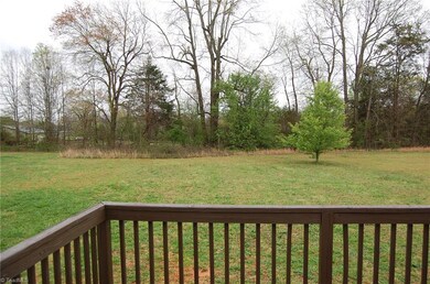 523 Honeysuckle Ridge, Asheboro, NC 27205 - photo 5