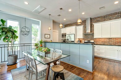 3510 Yupon St, Houston, TX 77006 - photo 7