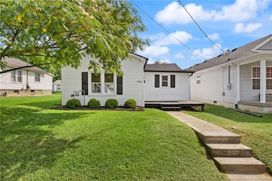 904 Fulton St, Jeffersonville, IN 47130 - photo 2