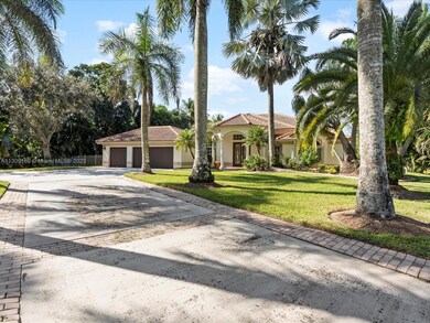 3553 Crystal Ln, Davie, FL 33330 - photo 7