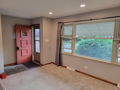 3213 Cuyler Ave, Berwyn, IL 60402 - photo 2