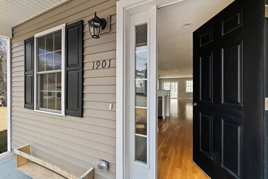 1901 Meadow Ln unit U2-Bldg-R, Randolph, MA 02368 - photo 3
