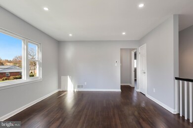 1702 Flora Ln, Silver Spring, MD 20910 - photo 5