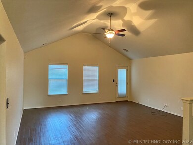 2815 N 22nd St, Broken Arrow, OK 74012 - photo 5