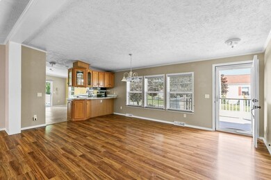 121 Lark Ln, Tiverton, RI 02878 - photo 5