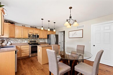 608 Glen Brook Ct, Lake Saint Louis, MO 63367 - photo 7