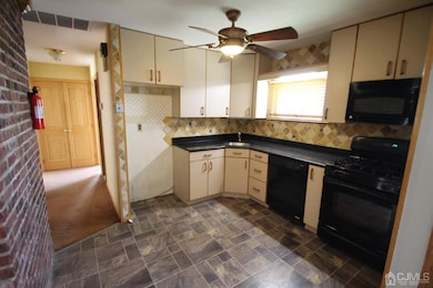 408 Edgeworth St, Middlesex, NJ 08846 - photo 5