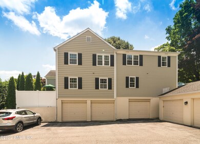 42 Greenwich Hills Dr unit 42, Greenwich, CT 06831 - photo 4