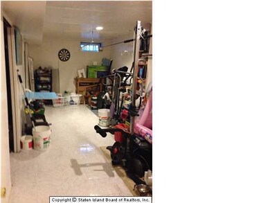 67 Skyline Dr, Staten Island, NY 10304 - photo 3