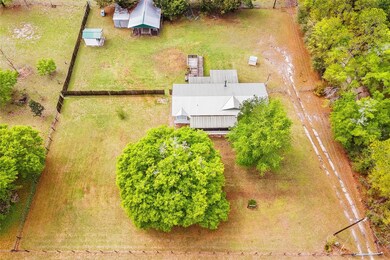 8916 SW Tustenuggee Ave, Lake City, FL 32024 - photo 2