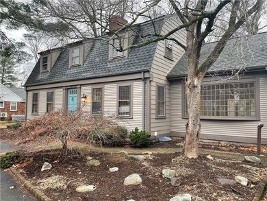 61 Newell Dr, Cumberland, RI 02864 - photo 2