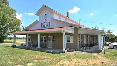 1807 E Main St, Marion, IL 62959 - photo 6