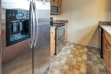 55 Brookside Dr unit 31, Hendersonville, NC 28792 - photo 6