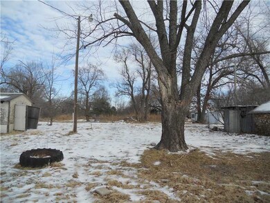 12452 Kenneth Price Rd, Elm Springs, AR 72762 - photo 4