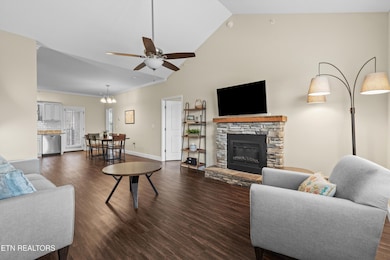 05-223 Bishop Cap Cir Unit# 20621