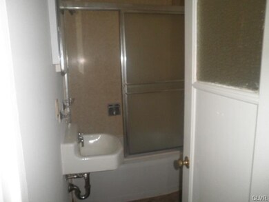 507 Main St unit 2nd floor, Bethlehem, PA 18018 - photo 6