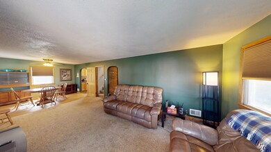 510 E Hawthorne St, Albert Lea, MN 56007 - photo 2