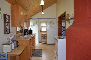 156 Webster Ave, Franklin, NH 03235 - photo 6