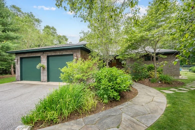 Side view of walkway