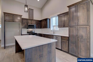 598 NE Fern Ave, Dallas, OR 97338 - photo 7