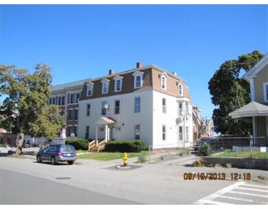 9 Freeland St, Worcester, MA 01603 - photo 2