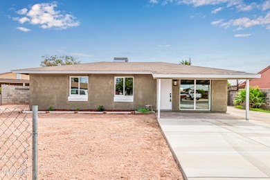 3827 W Cypress St, Phoenix, AZ 85009 - photo 2