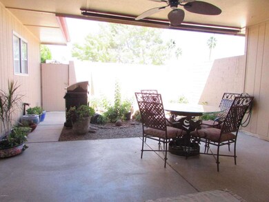 10910 W Topaz Dr, Sun City, AZ 85351 - photo 5