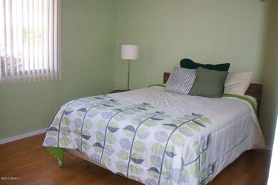 Large Guest Bedroom With Walk In Closet