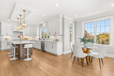 14 Liana St, Woburn, MA 01801 - photo 7