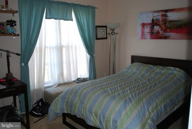 13113 Park Crescent Cir, Herndon, VA 20171 - photo 3